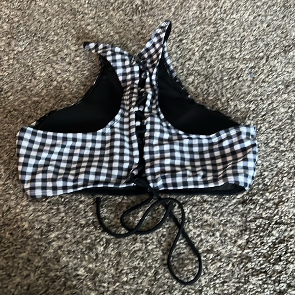 Betsey Johnson Halter bathing suit Top Size M - Picture 3 of 3